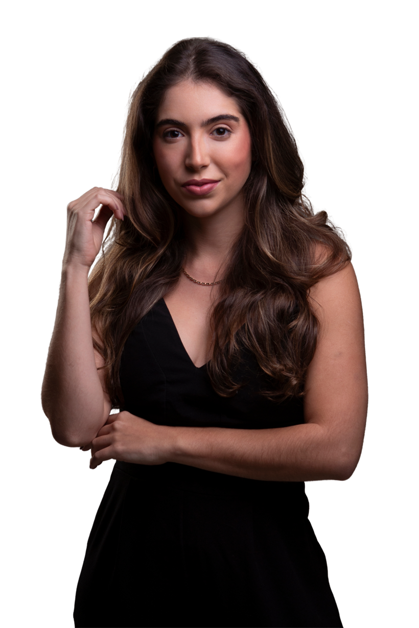 Dra. Débora Guedes de vestido preto